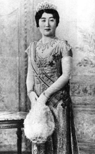 室井滋の母の皇室の噂と秩父宮妃説の真相。実家家系と私生活を整理