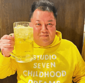 M字はげ芸能人を一挙紹介！一般男性の差が分かる実用ガイド付き