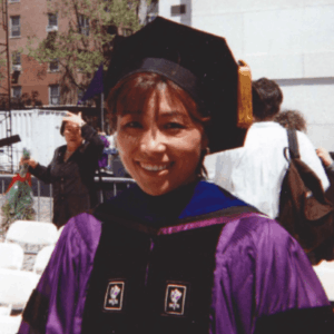 佐藤ゆかりの若い頃の素顔とは。学歴・結婚・海外生活や人物像を解説