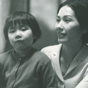 佐藤ゆかりの若い頃の素顔とは。学歴・結婚・海外生活や人物像を解説